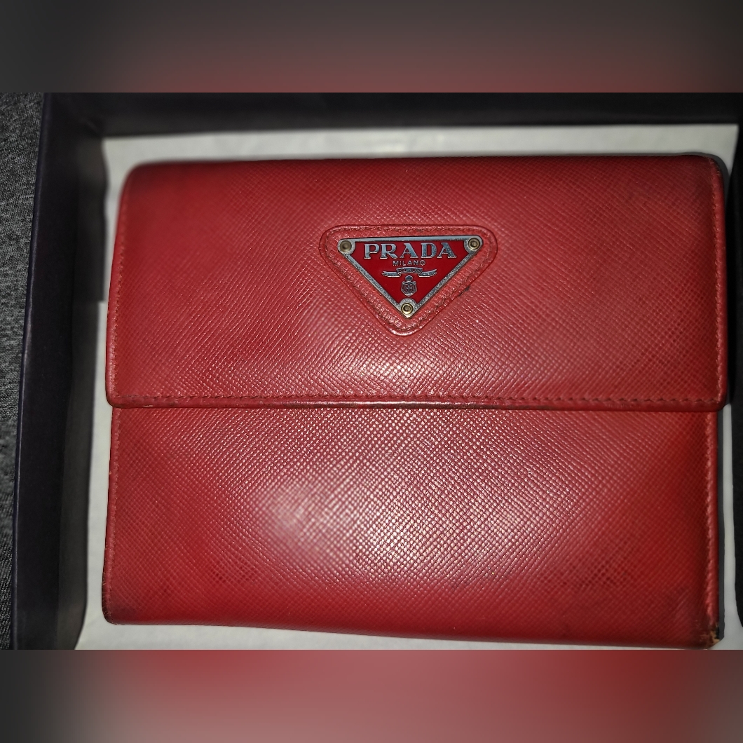 Authentic Vintage Prada Bifold Wallet Inred Saffiano Leather With Logo Plate
